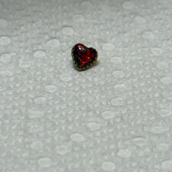 14KT Gold Red Anatometal Heart Top 14G Internally Threaded - Picture 1 of 3